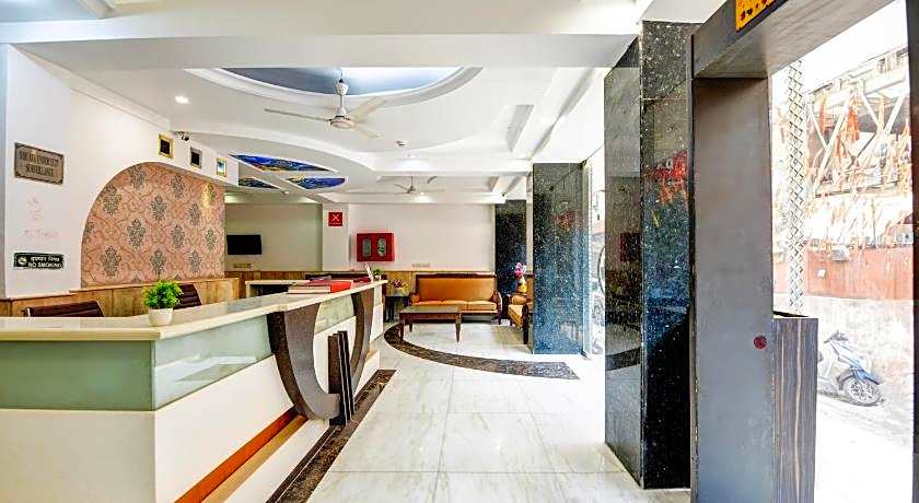 Chanchal Deluxe Hotel