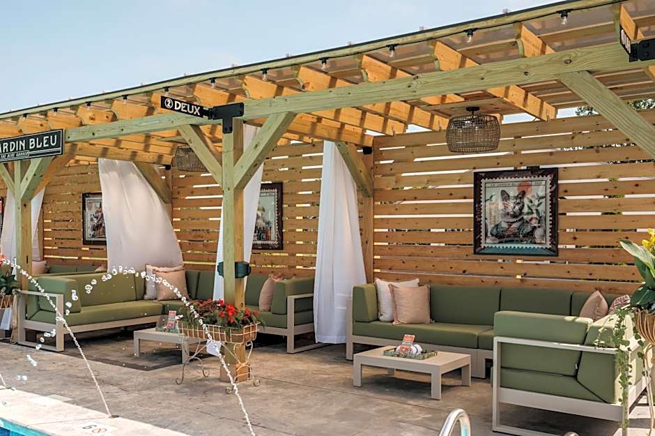 UNCOMMONER HOTEL by Reverie Boutique Collection