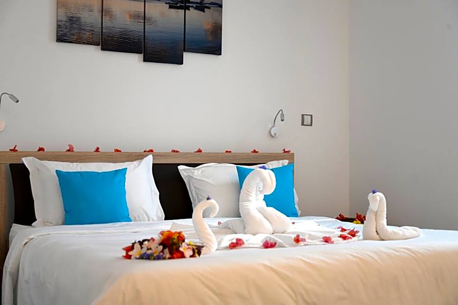 Toparadis Guest House