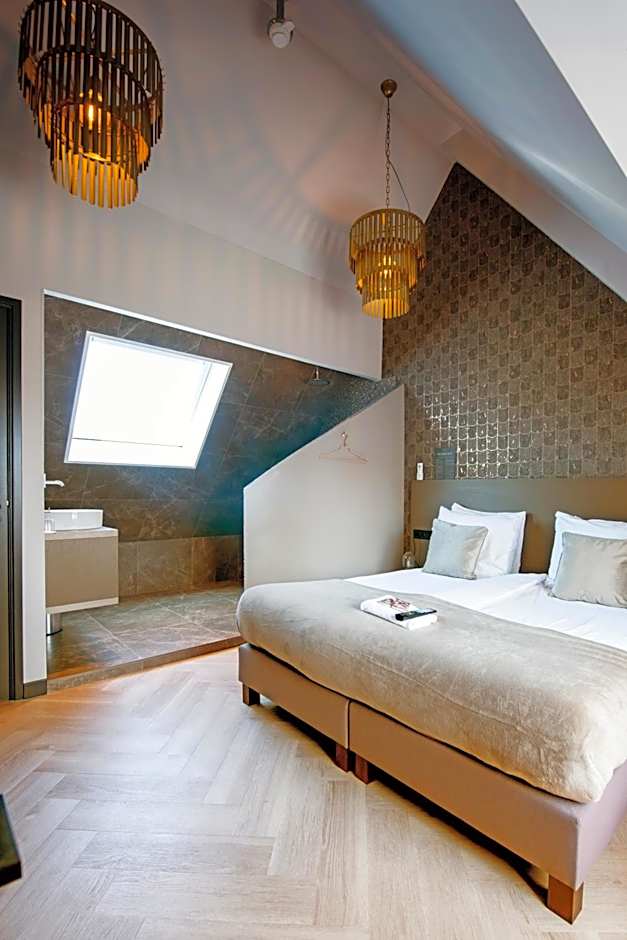 Harbour Suites Boutique Hotel