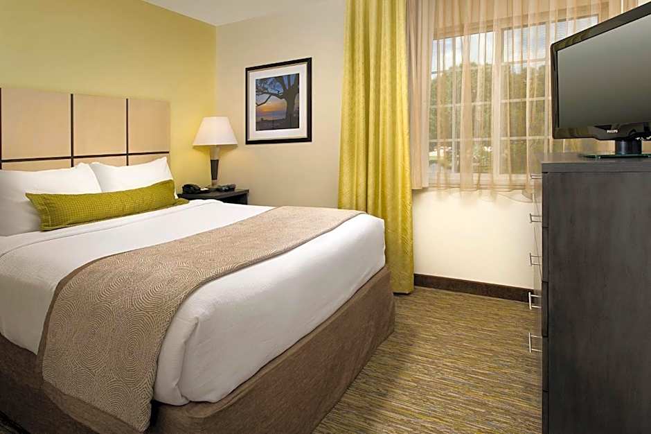 Candlewood Suites Richmond - South By IHG