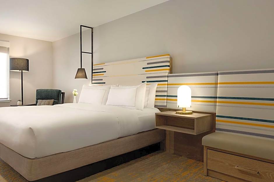 DoubleTree By Hilton Campbell - Pruneyard Plaza