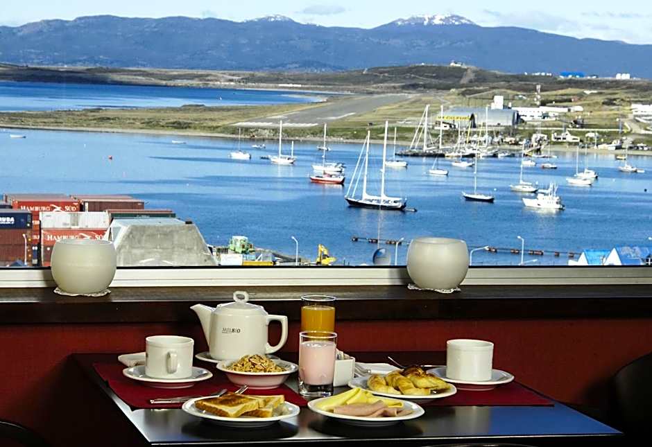 MIL810 Ushuaia Hotel