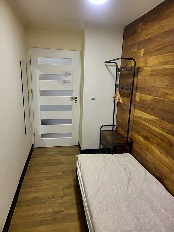 Rooms4Rest Bokserska - Private rooms for tourists