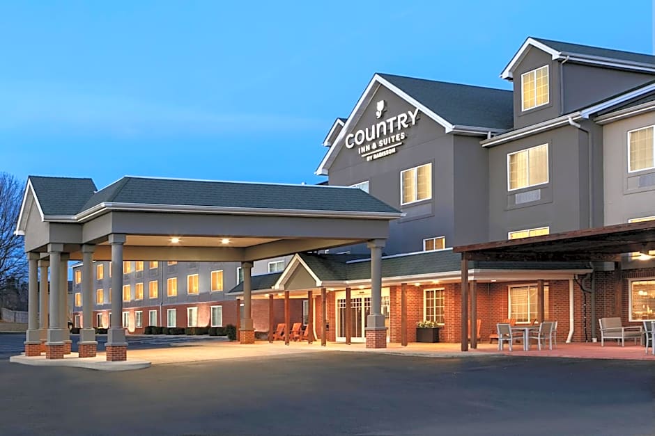 Country Inn & Suites by Radisson, London, KY