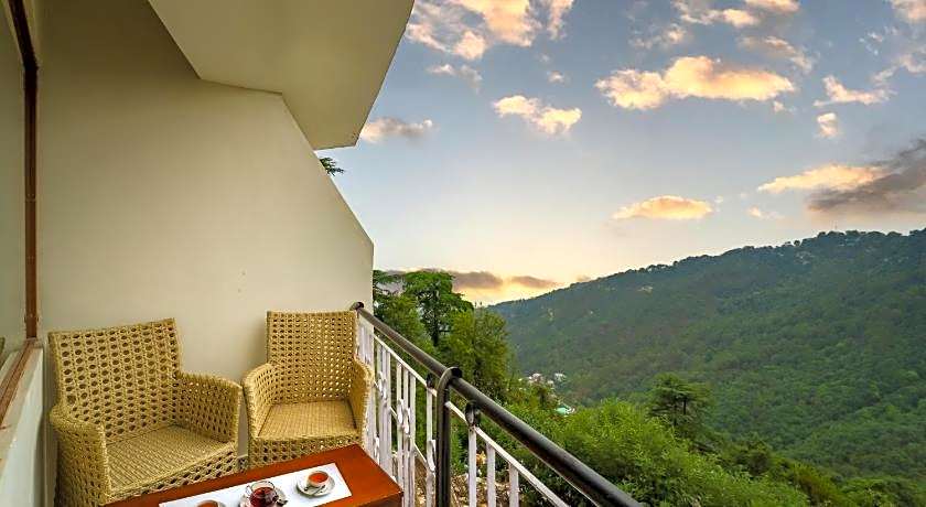 Tripli Hotels M & Resort