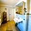 CJS Apartments - Chill or Drive am Nürburgring, new Box Spring Beds, new furniture, free Parking, WLan, TV-Streaming, Quiet Location