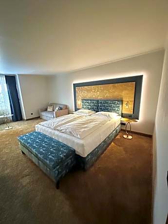 Superior Family Room