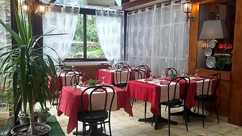Logis Hotel restaurant Auberge de la Cascade