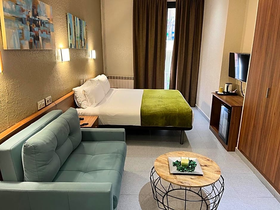Aneto Hotel