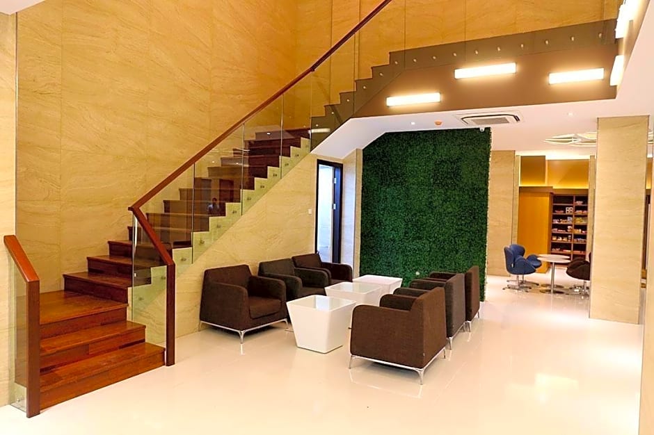 Grand Citihub Hotel At Panakkukang