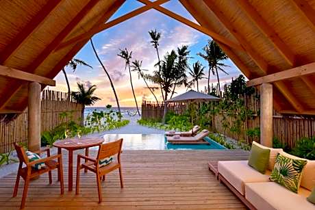 Beach Sunset Villa with private pool and Free access to sea plane lounge on Arrival