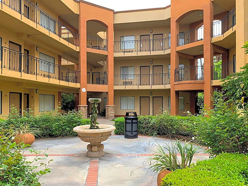 MainStay Suites Orange County John Wayne Airport