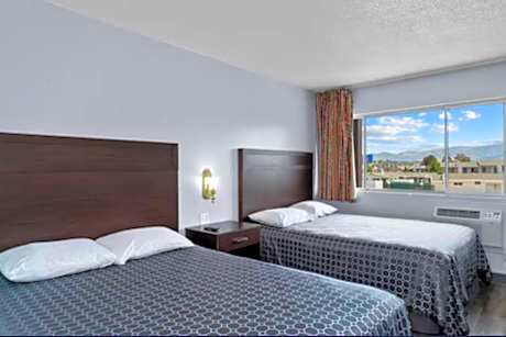 Holiday Lodge Wenatchee