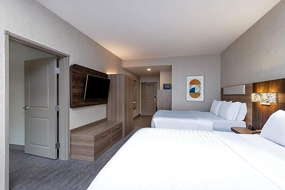 Holiday Inn Express and Suites Missoula By IHG