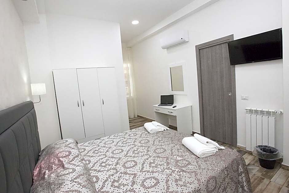 Napoli Garibaldi Square