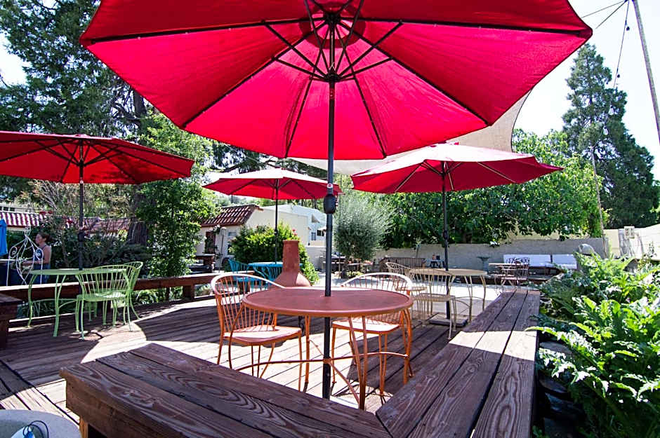 River Rock Inn