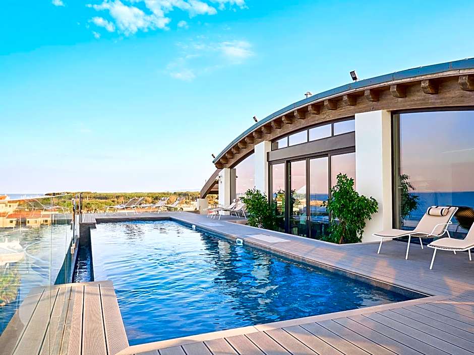 Palace Lido Hotel & Suites