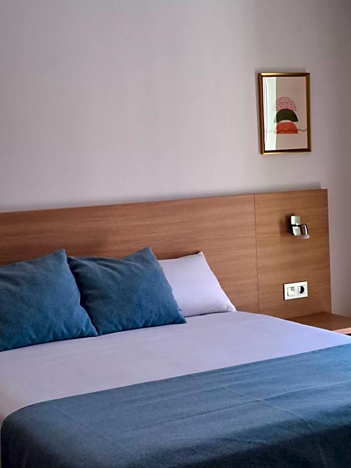 Hotel Mediterrani Express