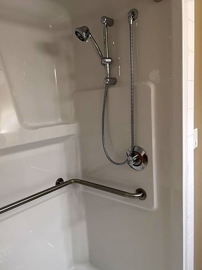 Best Western Plus Red Deer Inn & Suites