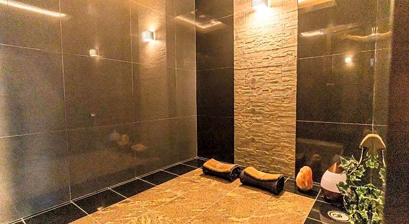 HOTEL PetitBALI GARDEN Shin-Okubo - Adult Only