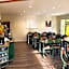 Hotel Charme En Maconnais Fasthotel Macon Nord