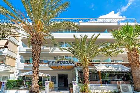 Maison 66, Riviera Hotels