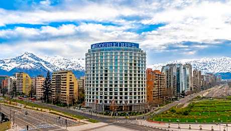 DoubleTree by Hilton Santiago Kennedy