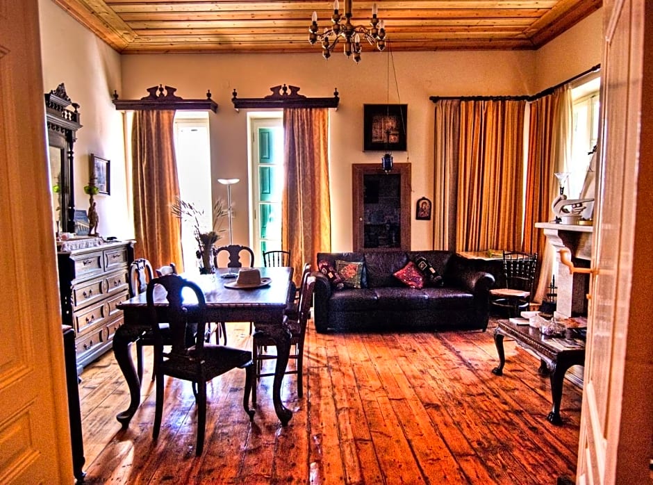 Gerofotis Traditional Guesthouse est 1892 - Close to Aigio, Akoli, Selianitika