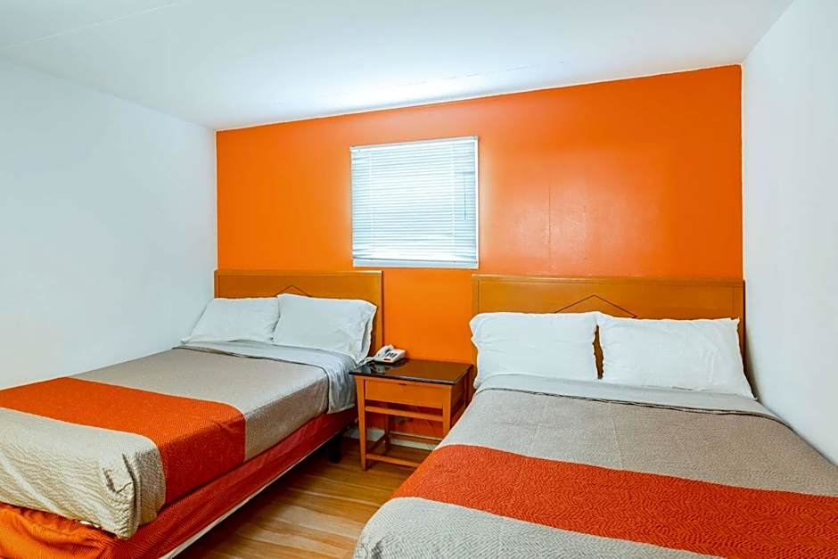 Flamingo Motel
