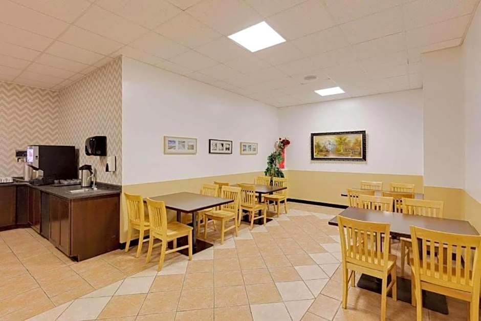 Baymont by Wyndham Edson