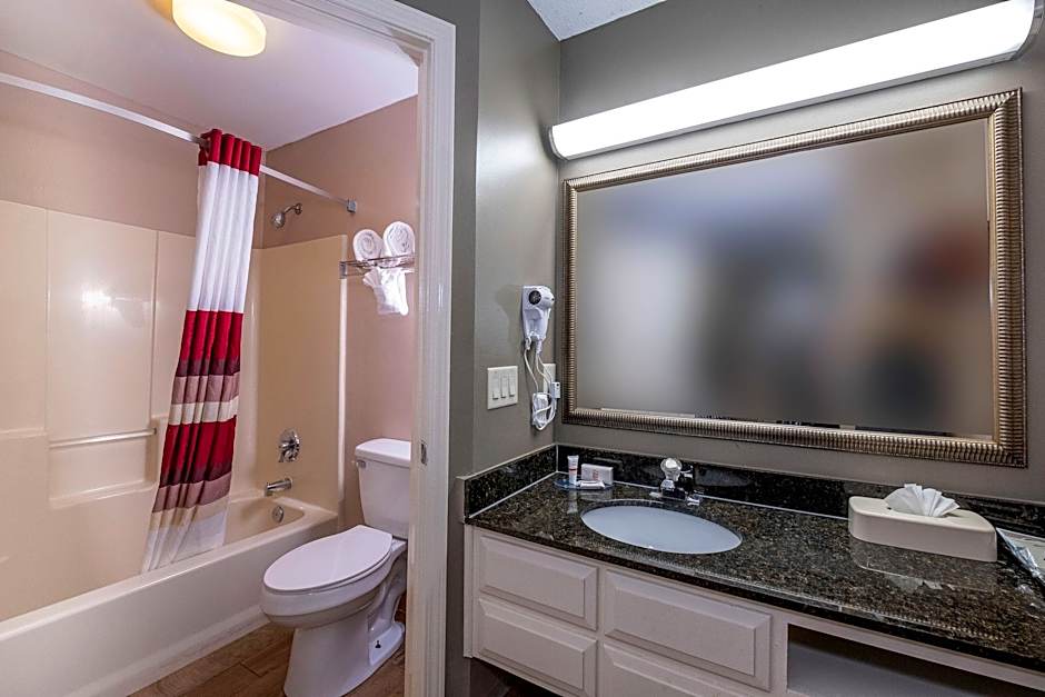 Red Roof Inn & Suites Wilson