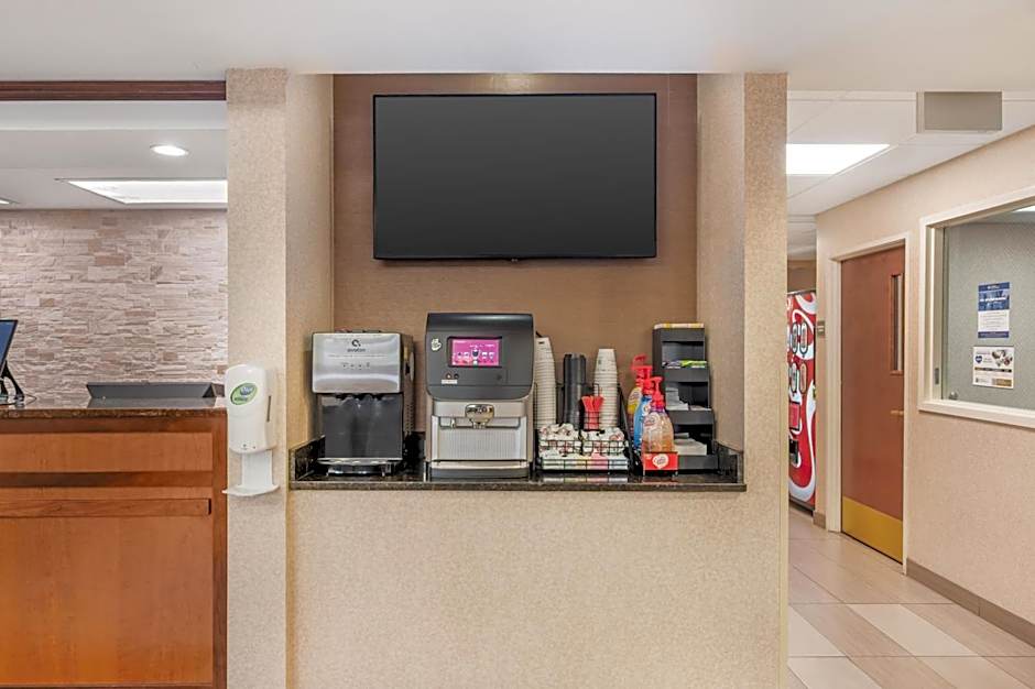Best Western Plus Louisville Inn And Suites