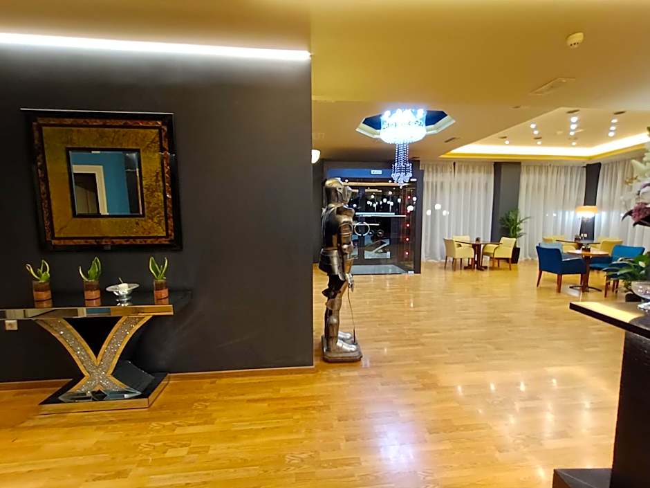 Queens Leriotis Hotel