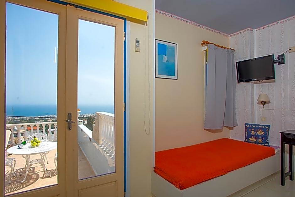 Korifi Suites Collection