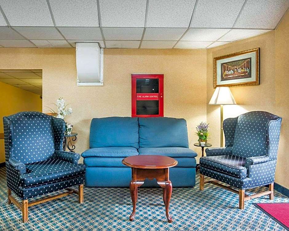 Econo Lodge Manchester