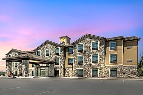 Comfort Inn & Suites Medina NY near Erie Canal