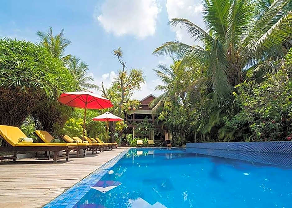 Sambor Village Hotel