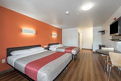 Queen Room with Two Queen Beds - Non-Smoking