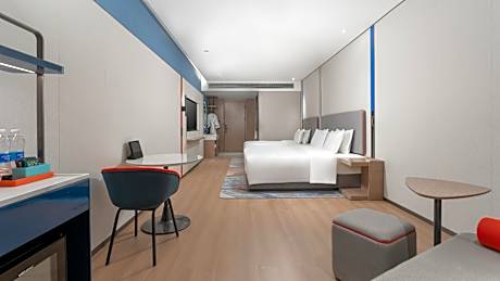 Standard Room with One Double and One King Bed