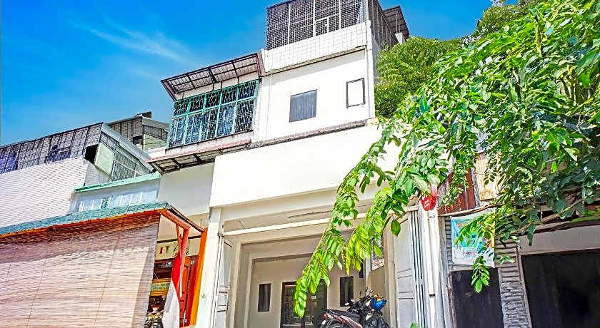 Hotel O Mandala Near Universitas Negeri Medan ( UNIMED )