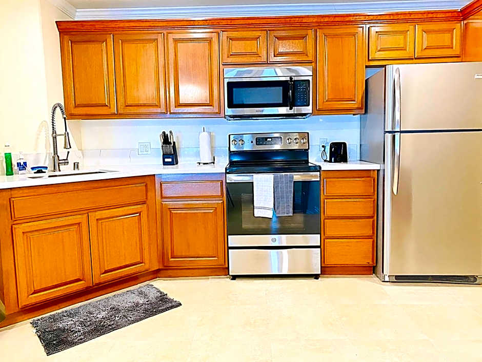 Hamilton Cove-Boho Chic Villa w/Golf Cart...No pets.