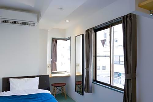 WorldTravelersHostel UENO