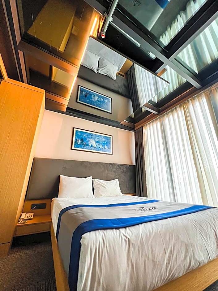 Triada Hotel Karakoy