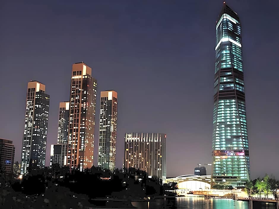 Oakwood Premier Incheon Hotel