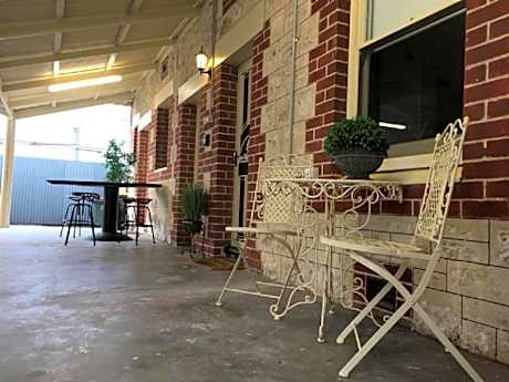 Two Cow Cottage Bed & Breakfast