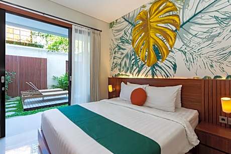 Double Room with Pool View