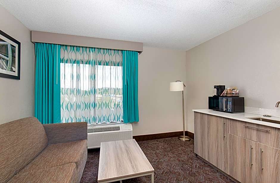 La Quinta Inn & Suites by Wyndham Pigeon Forge- Dollywood