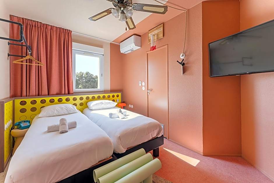 ibis Styles Pont du Gard Route d'Avignon