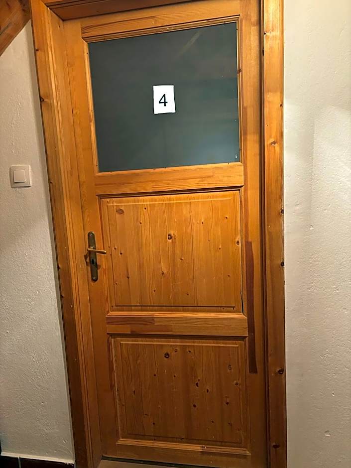 Hollóköves Vendégházak